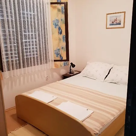 With Wifi Sutivan, Brac - 17825 Lägenhet