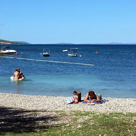 With Wifi Sutivan, Brac - 17825 Apartament